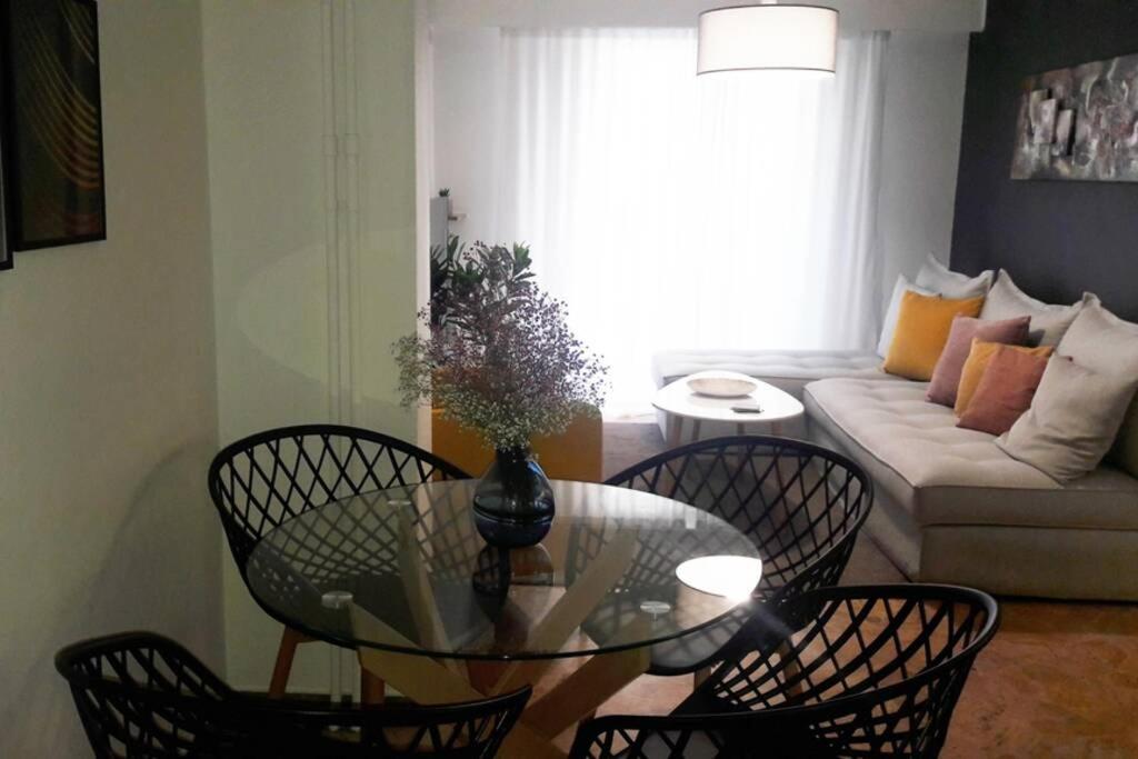 Elegant & Charming Apt. In The Hilton Area Leilighet Athen Eksteriør bilde
