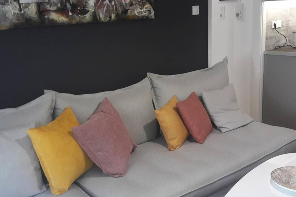 Elegant & Charming Apt. In The Hilton Area Leilighet Athen Eksteriør bilde